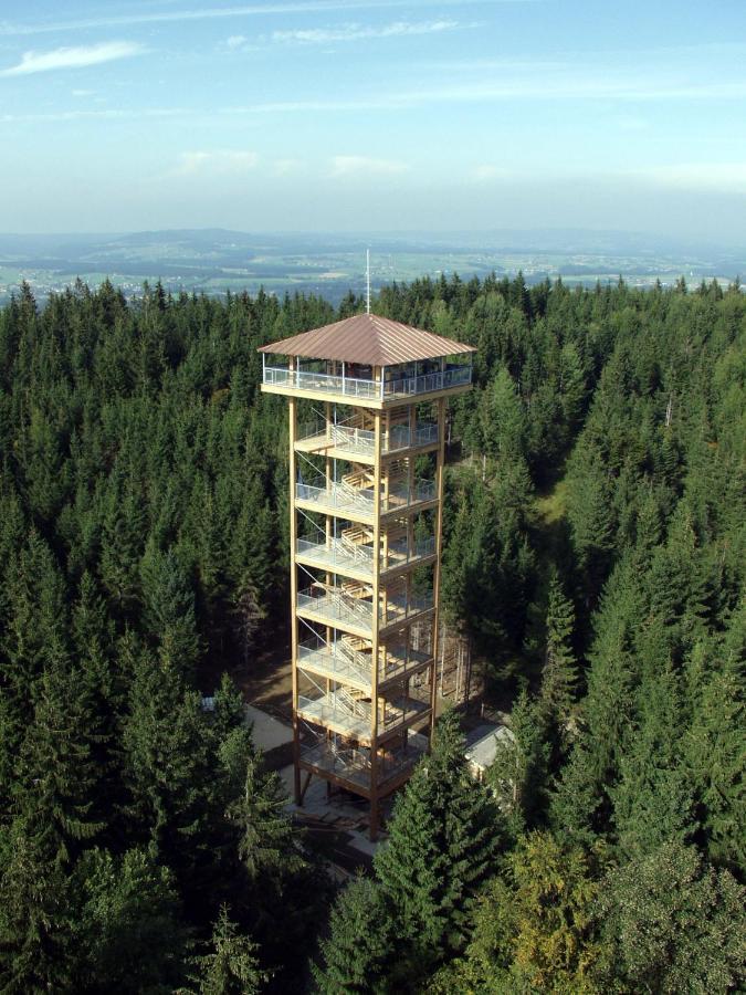 Landgasthof Spitzerwirt Sankt Georgen im Attergau Exterior foto